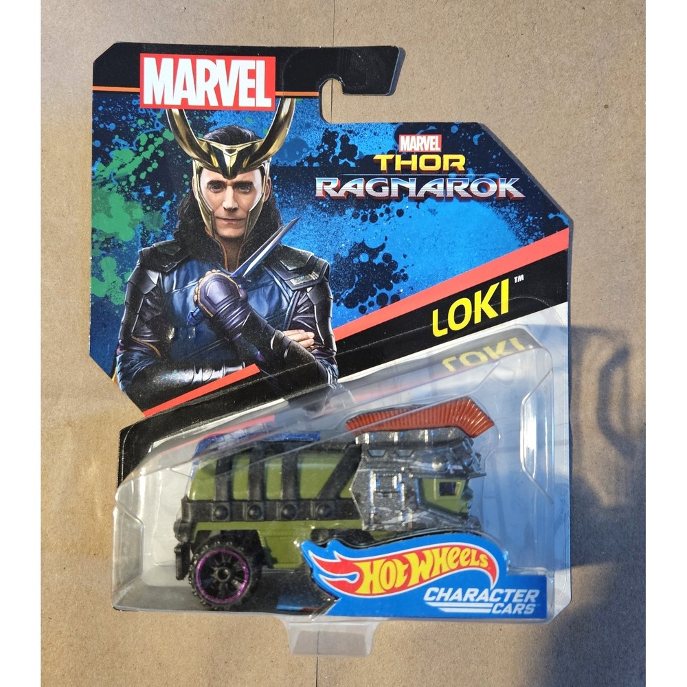 RARE - ERROR 2016 Hot wheels Marvel Universe Gladiator Hulk In Loki Package